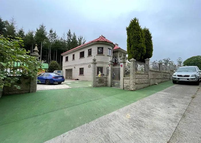 Impresionante Casa Con Parcela En La Naturaleza A Coruña